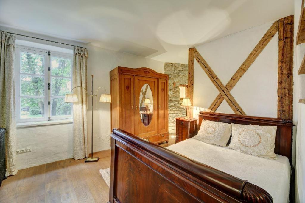 タリンCozy Old Town Historic Houseアパートメント エクステリア 写真